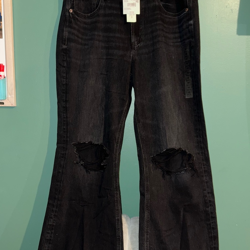 Women's Black Distressed Jeans
